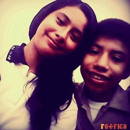 yo amo a one direction y soy una direction pero lo mas importante G&A agregenme a mi facebook:abby peña