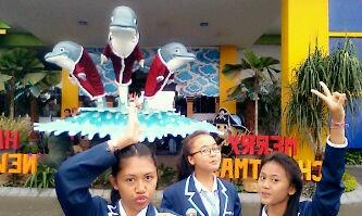 SAKURA SHS ||  @Budir_s || tsuneni mirai o mite kako no kyoukun o tsukuru || @osissakura || @sakuraTeam_ || pin : 7e745d9c || ig : wahyupermata_