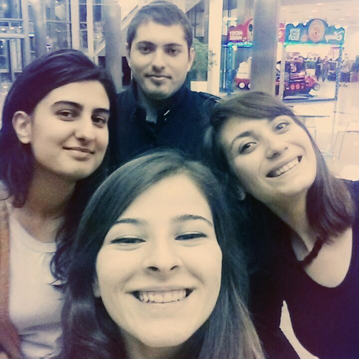 Allahtan hicbir isim yolunda gitmiyorda, bir is yaparken acaba bi terslik cikar mi? diye dusunmuyorum. Kafa rahat.