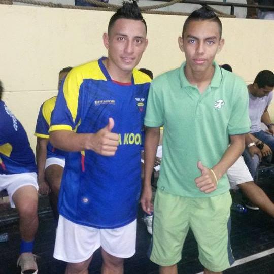 Yo se muy bien lo que quiero 
Pero Dios sabe lo que necesito #‎FutbolS13