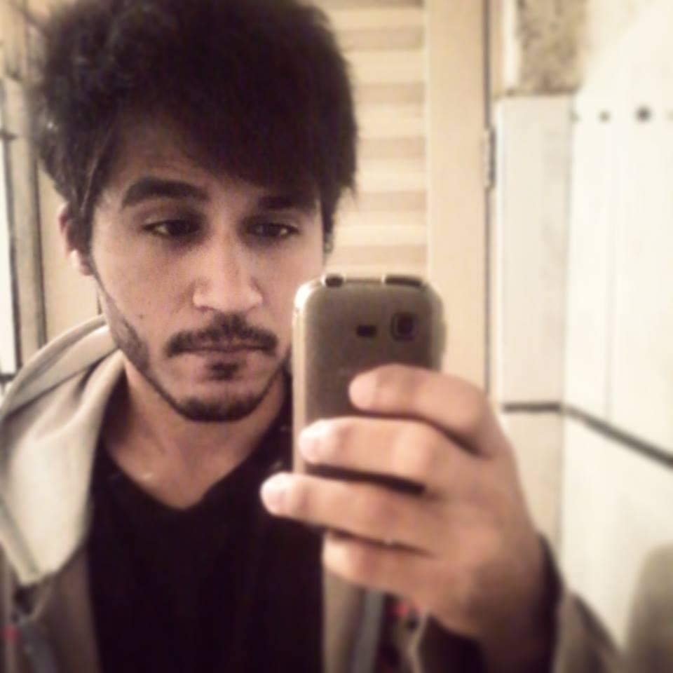 bruno_york33's profile picture. You only live one life
For a very short time
So make every second divine