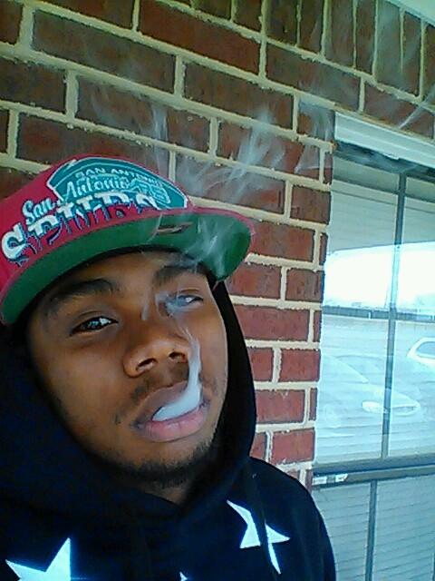 I'm a local artist who goes by da name SubZro Da Kidd who's trying too be heard & get people's point on of view on my music so please follow & show ur boy some