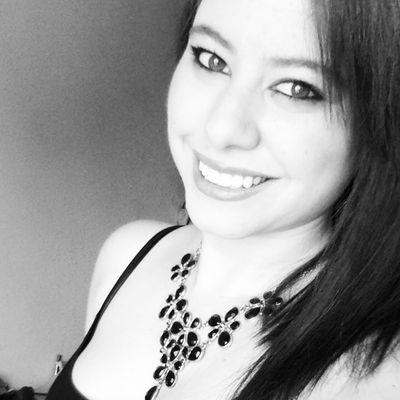 DanielaHeetch's profile picture. 