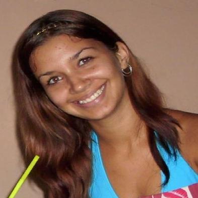Pocas personas me conocen realmente. Escribo cosas tal y como las pienso, como las siento o como me salen. No pretendo agradar, ¿Quieres conocerme? ¡Sígueme!