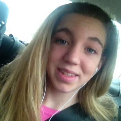 CoilePaige's profile picture. Hey!!!! I am new at twitter plzzz help me out!! #⃣2⃣0⃣1⃣5⃣