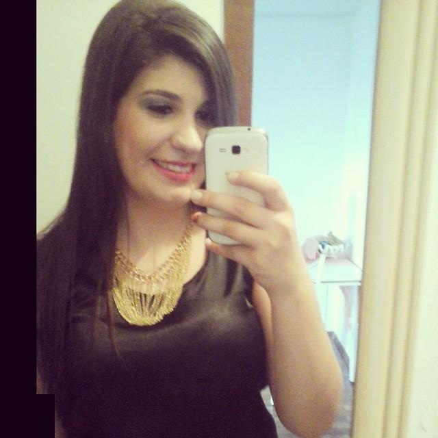 Que nunca nos falte amor, que nossas promessas sejam cumpridas e que a cada fim haja um recomeço.
