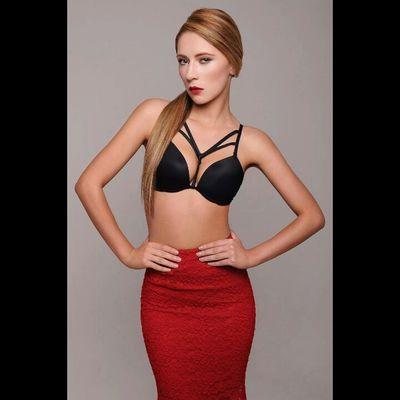 Enamorada de DIOS MODELO,ESPOSA apasionada por mi trabajo http://t.co/JzAlWinRfG
