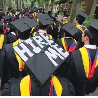 PickMeHireMe's profile picture. these are the chronicles of a spectator in an advertising building full of SCAD seniors.