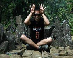 frinobarus's profile picture. jurnalis temennya spongebob | pecinta motorcb | borneomerdeka