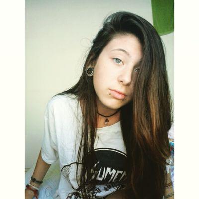 Sou mulher e enxergo a vida sem maquiagem   ..coragem de dragão, lealdade de samurai..