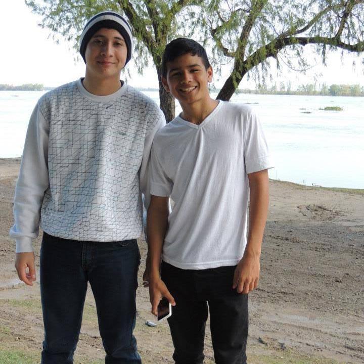 Pechono12's profile picture. Se ríen de mí por ser diferente, yo me río de ellos por ser todos iguales...