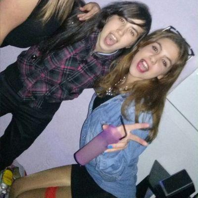 Y decirte al oido que no te olvides de mi  , que prefiero la guerra contigo al invierno sin ti ,060814 , Porque jamás buscaré nada fuera de ti ♥