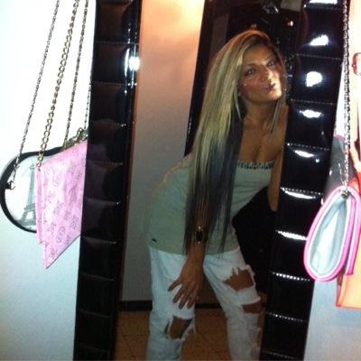 MimiSolmaz's profile picture. 