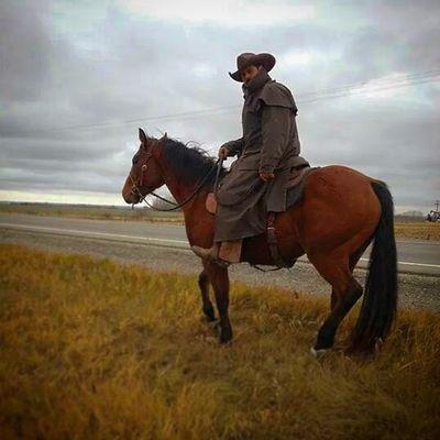 Part time #horsetrainer, #photographer &  #Extremecowboyracing Junky #carpenterbytrade #projectmanager by occupation.