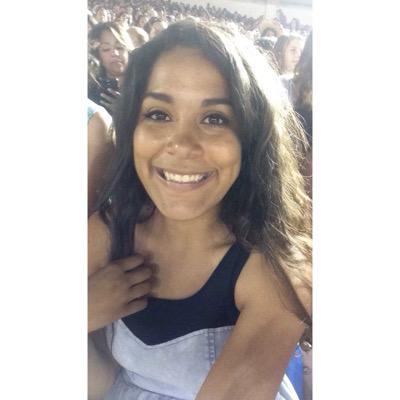 borges_yisel's profile picture. *insert a clever phrase of your choice here*