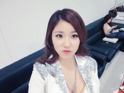 Roleplayer of Leader,Lead Vocalist,Main Dancer from SECRET- 시크릿 전효성 SECRET JUN HYO SEONG ヒョソン - 89L-#KAUMELITE-BCRoleplayer-ParodyTS