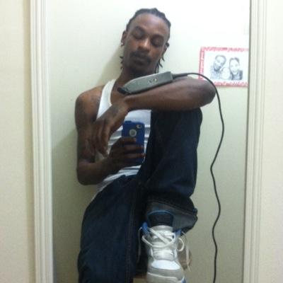 yOuNg_OpPiE's profile picture. #teamzi'yun #teameli #teampothead #teamdumbdick #teamcutyouup #tattedup2themax #teamcraine #teampack #teamFWM #teammohawk #teamproudfather #teamceltics