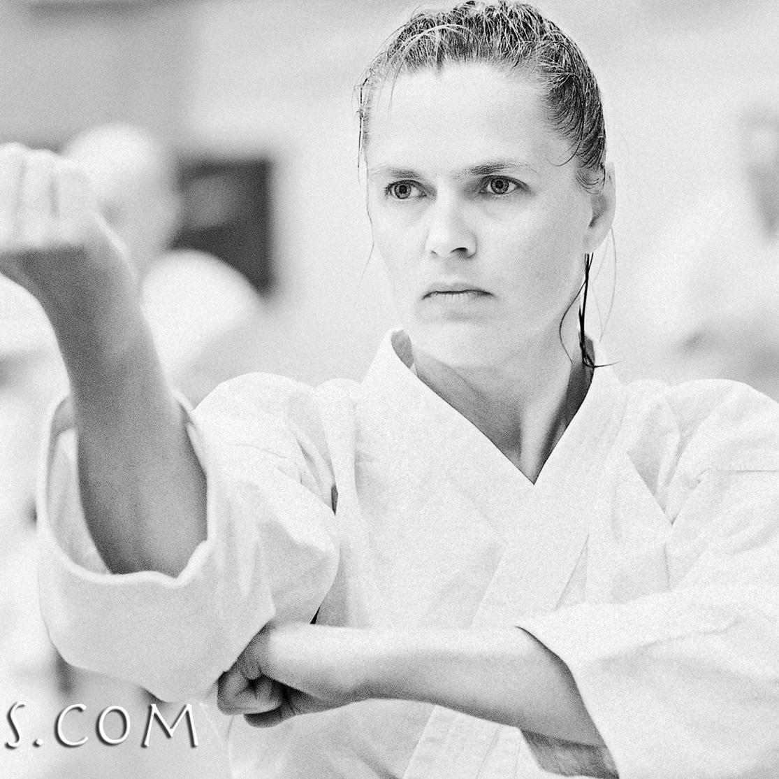 Acupuncturist, Tai Chi and Karate instructor in Reading, UK.  Interested in sport, science, psych, nutrition, health, relaxation and training!