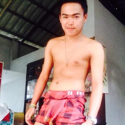 ชื่อ นิค ครับ ทักกันได้น้ะครับ ไม่หยิ่ง