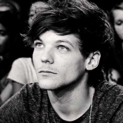 Hi ! This is a free follow from @_Louis_af xx follow me there or lose this follow xx ask for fb xx