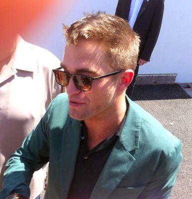 funnyfiftygirl's profile picture. Delphine, 30yo and Robsessed... ;)