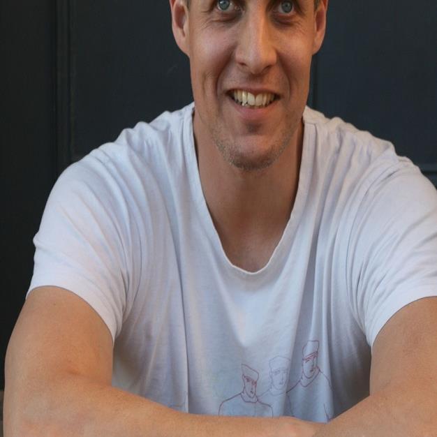 Be curious, dare to try and find a way! Public speaker, blogger, lover of fitness, craft beer and red wine. Yor success is my goal! Blind since 13
