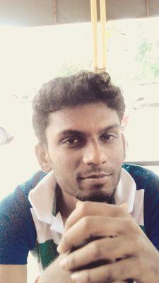 Assistant Manager at Indian Overseas Bank... bored of being single. love with my fzs.  ummahh 3