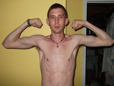 Hawkeye sports, ufc, fast cars, and chics...~ ALL AROUND BAD ASS.