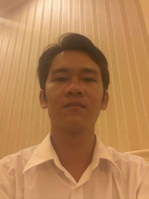 Đời là bể khổ lúc cạn lúc sâu. Khổ nổi mình lại ko biết bơi.