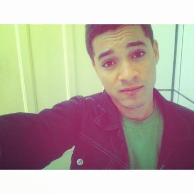 Recifense, 20 anos, Solteiro, Estudante de Pedagogia em FAFIRE.