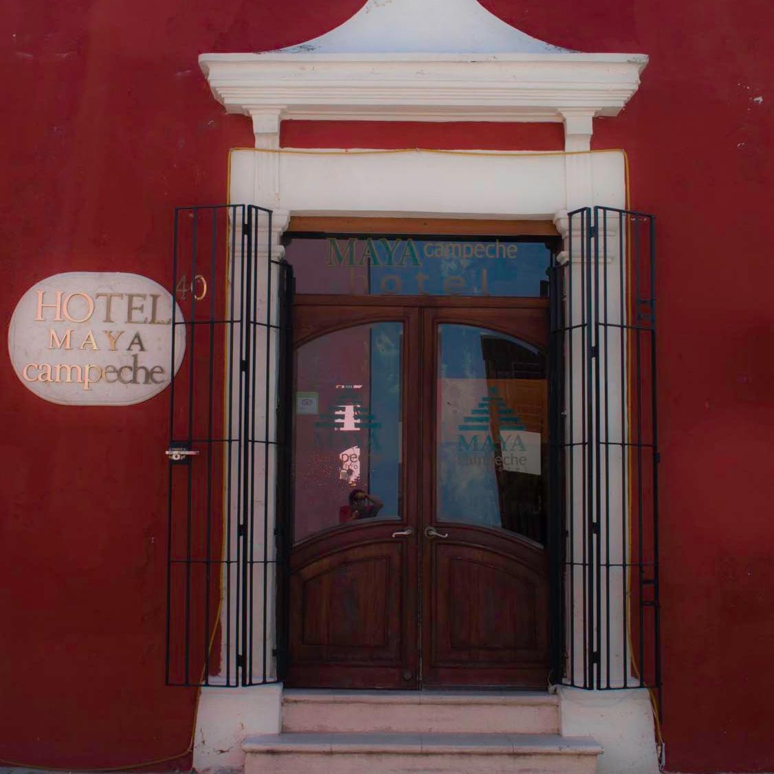 MayaCampeche's profile picture. HOTEL MAYA CAMPECHE.
Es un nuevo concepto dentro de un ambiente colonial confortable, elegancia y tranquilidad, ubicado en el Centro Histórico de la ciudad.