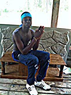 King Stoner 
Bitch I did 9 months in my 
mama stomach ALONE 
Think I Need Yuhh 
Bitch Sit tf dwn
