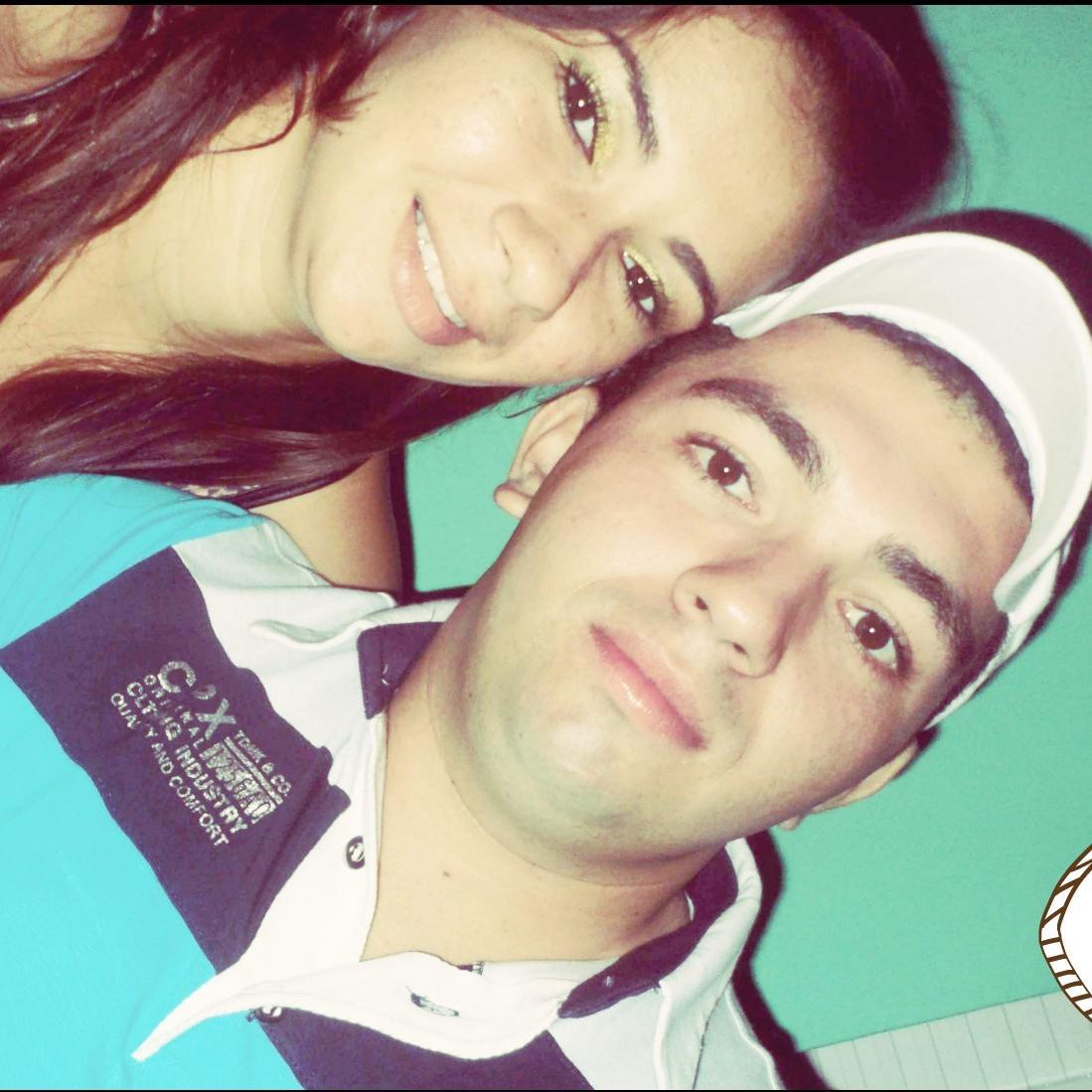 #    Gαrotα determinαdα!
   qeridα&αmαdα

 meninα feliz em seu mundinho
   Sαtisfeitα com α vidα ..
qe αgrαdece α Deus todos os diαs
 pelα Fαmíliα&αmigos qe tem