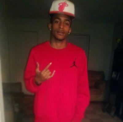 ~young nigga on a mission to get wealthy and will not let nobody stop him that's me I put on for my squad and always put my family b4 anything #CloisterA.v.e