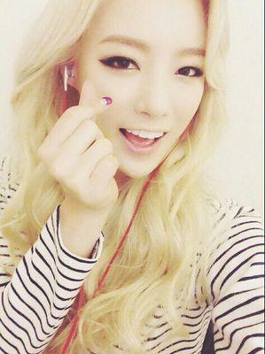 김 나 리 a.k.a Nari — birthdate ; 12051992 ಌ Main dancer of girl group WA$$UP ಌ http://t.co/Lca6Uj9dGS