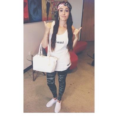 lisa cim is lyfefollow me on insta - @ally_cim
