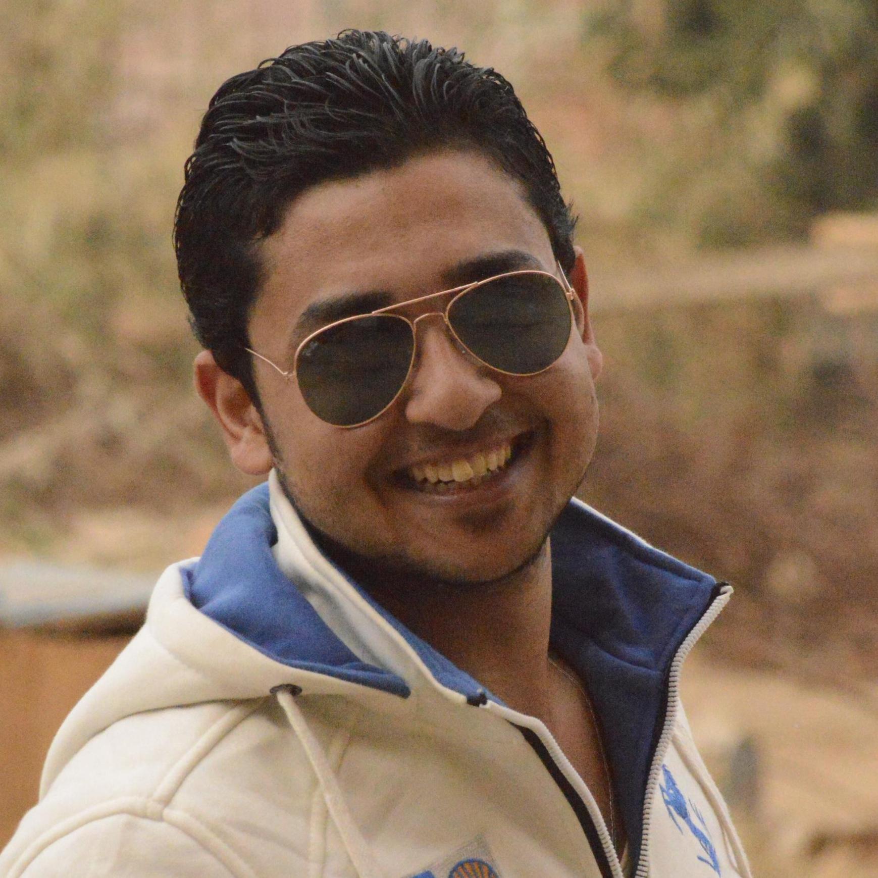 لاَ أتـخـلـىَ عـن الأشـخــَاصُ بَـ ســهــوله لـگـنـيِ لاَأتـَمـسـك بَـ أشخاصُ يـَشـعـرونـيِّ بــأنَ وجــوديِ و عــَدمــُه واحـــد