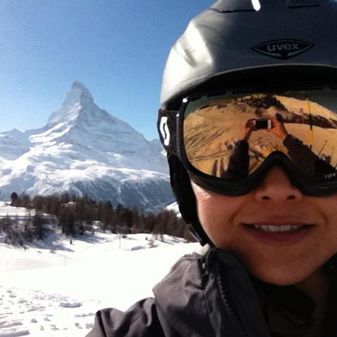 shootandscrawl's profile picture. Seeking rep for debut novel! author, photographer, runner, voyager, golfer, cat owner @twobluegirls