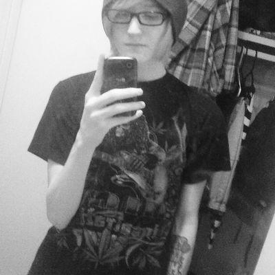 o.o My name is Cody. follow me. XBL zPikkon. GameBattles and UMG.