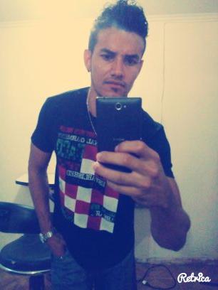 charlestorres42's profile picture. 