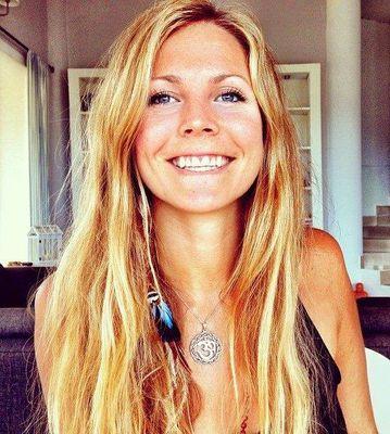 Instagram: @yoga_girl_dennis_fan Follow @rachelbrathen