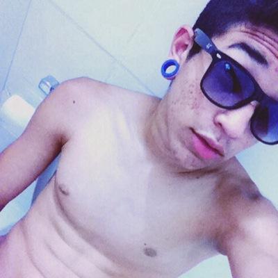 Snap:gboyliber
intagram:gabriel_pety
facebook:Gaah petelinkar