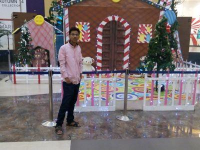 pratikpsaraf's profile picture. 