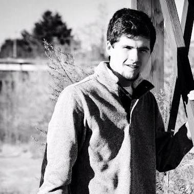 Zack Alexander is a Deep & Tech House DJ/Producer.