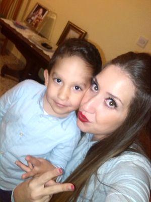 Te prometí no irme nunca, y aquí estoy, dándolo todo por verte... Nunca me dare por vencida estaré contigo hasta el final te amo cariño