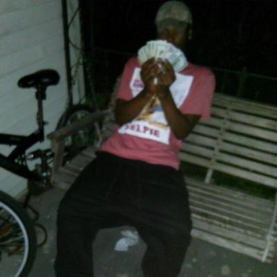 DennisHarvey17's profile picture. 