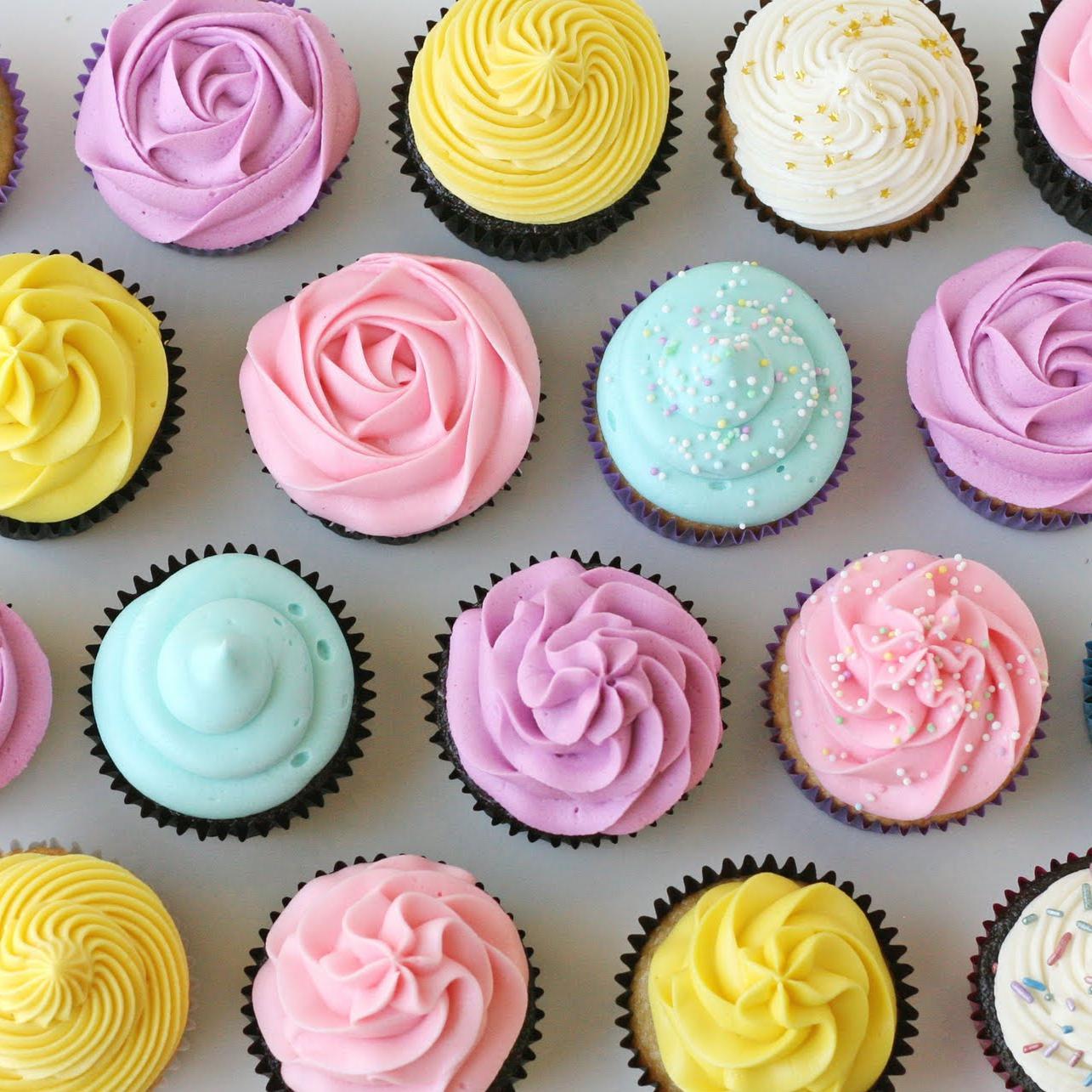 EnglishLorr's profile picture. 