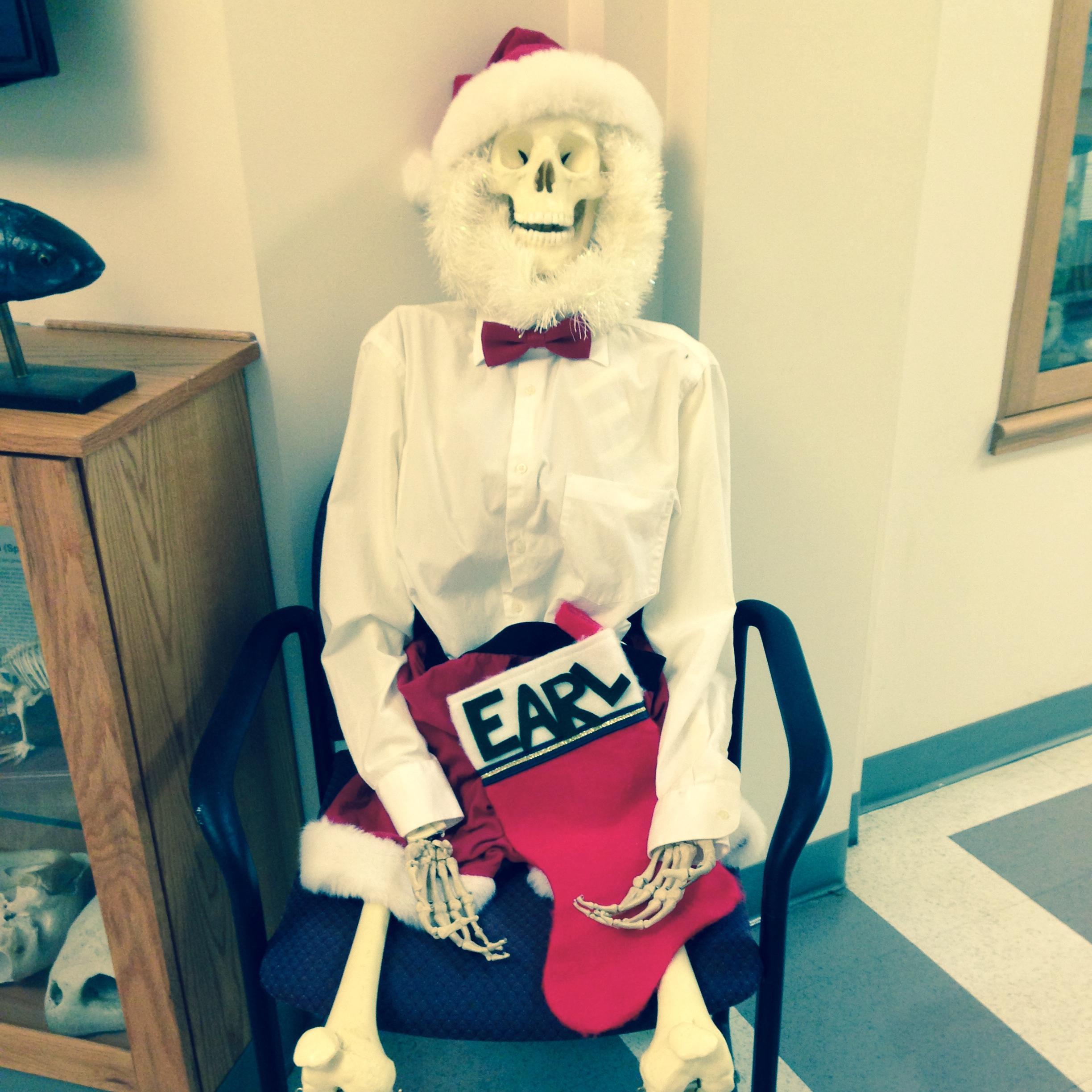 Biology_Earl's profile picture. Biology geek, Davidson College Department of Biology mascot, skeleton
