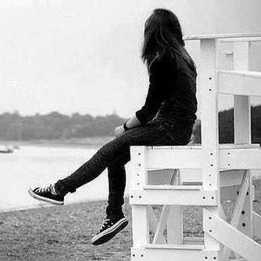 ~ Você Se Sente Sozinha,Fraca,Insignificante,Mas Isso Não é Verdade, Você Precisa De Alguém Que Te Ame, Eu Estou Aqui. Sempre Estarei e Prometo Não Desistir.