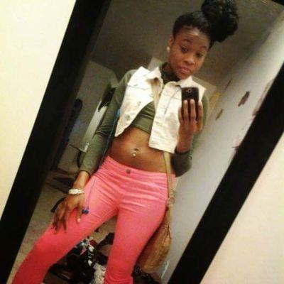 savagelovella's profile picture. 